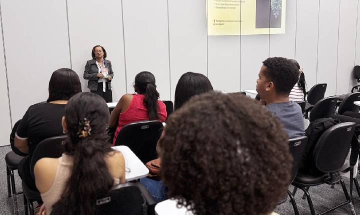 Educadores participam de formação do Programa Brasil Alfabetizado