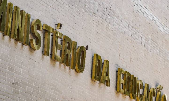 MEC enviará equipe de especialistas ao Acre após ataque em escola