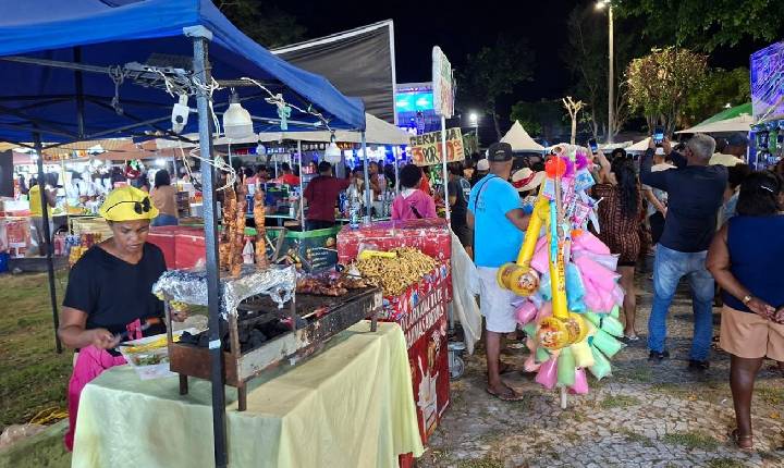 Movimento nas barracas anima comerciantes durante retorno do Quinta na Praça