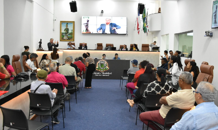 Reforma administrativa pelo fim da escala 6×1 é discutida em audiência pública