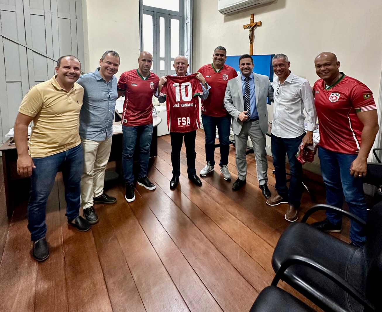 Prefeitura de Feira e FSA Esporte Clube firmam parceria para atender 1.200 crianças com iniciação esportiva