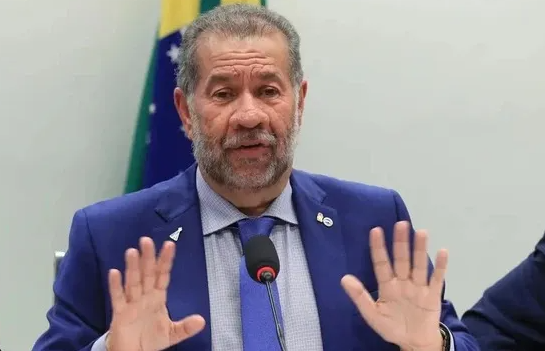 Ministro da Previdência pede demissão