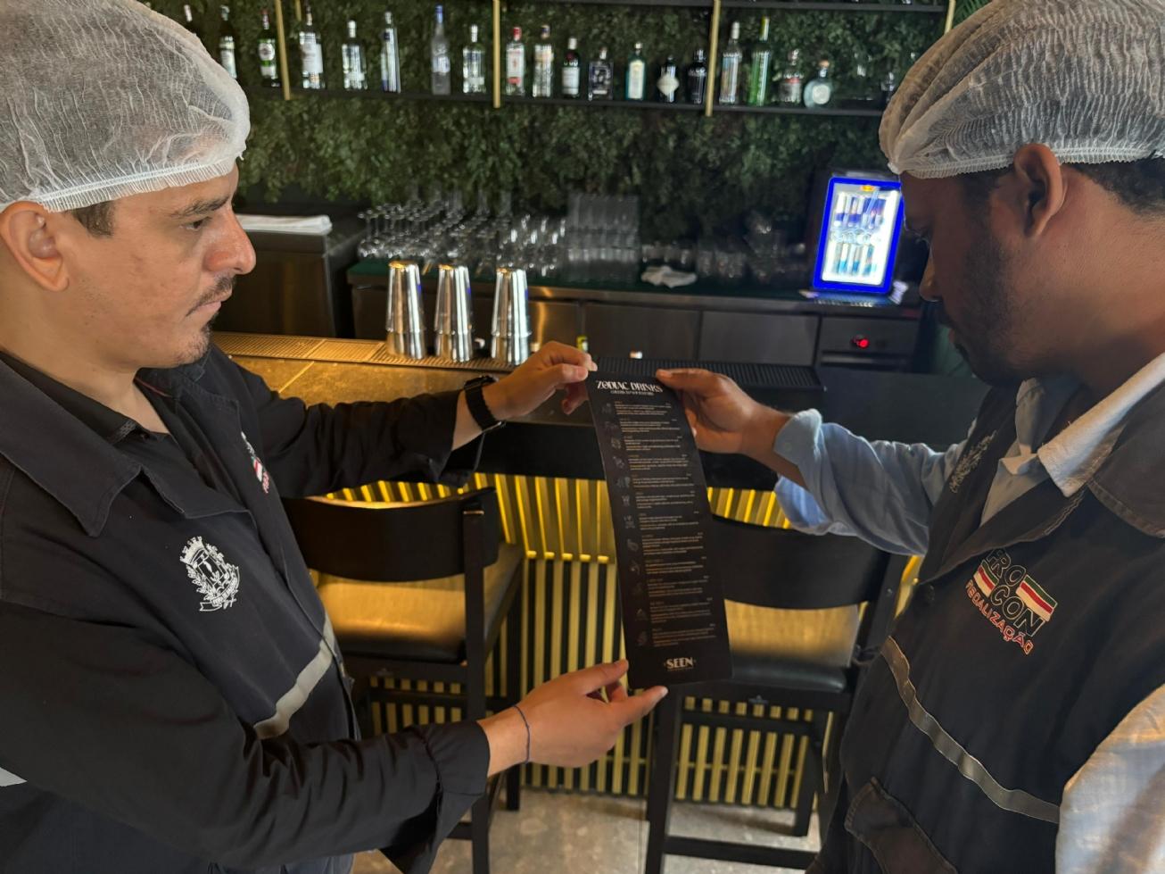 Procon flagra 456 produtos vencidos durante Operação Dia dos Namorados em Feira de Santana