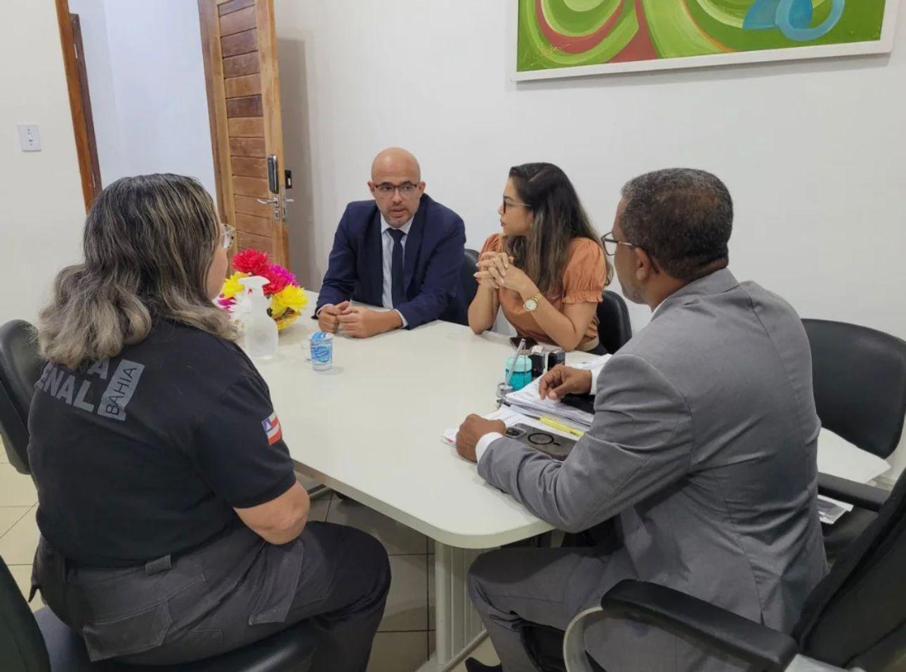 Reunião proveitosa entre integrantes do Conjunto Penal e membros de comissões da OAB Feira
