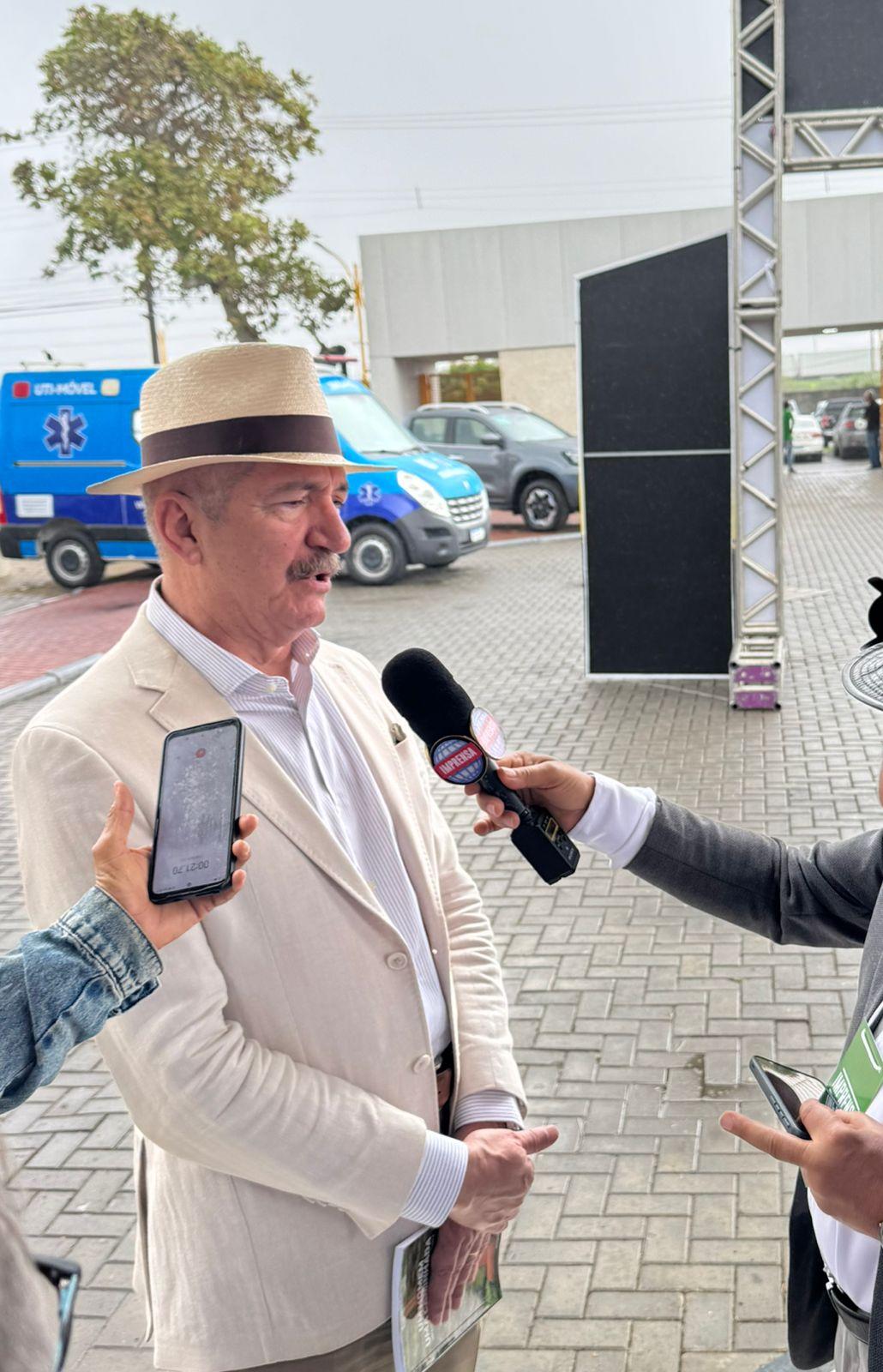 “Onde vai o Brasil?”: ex-ministro Aldo Rebelo levanta questionamento e aposta no potencial estratégico do país