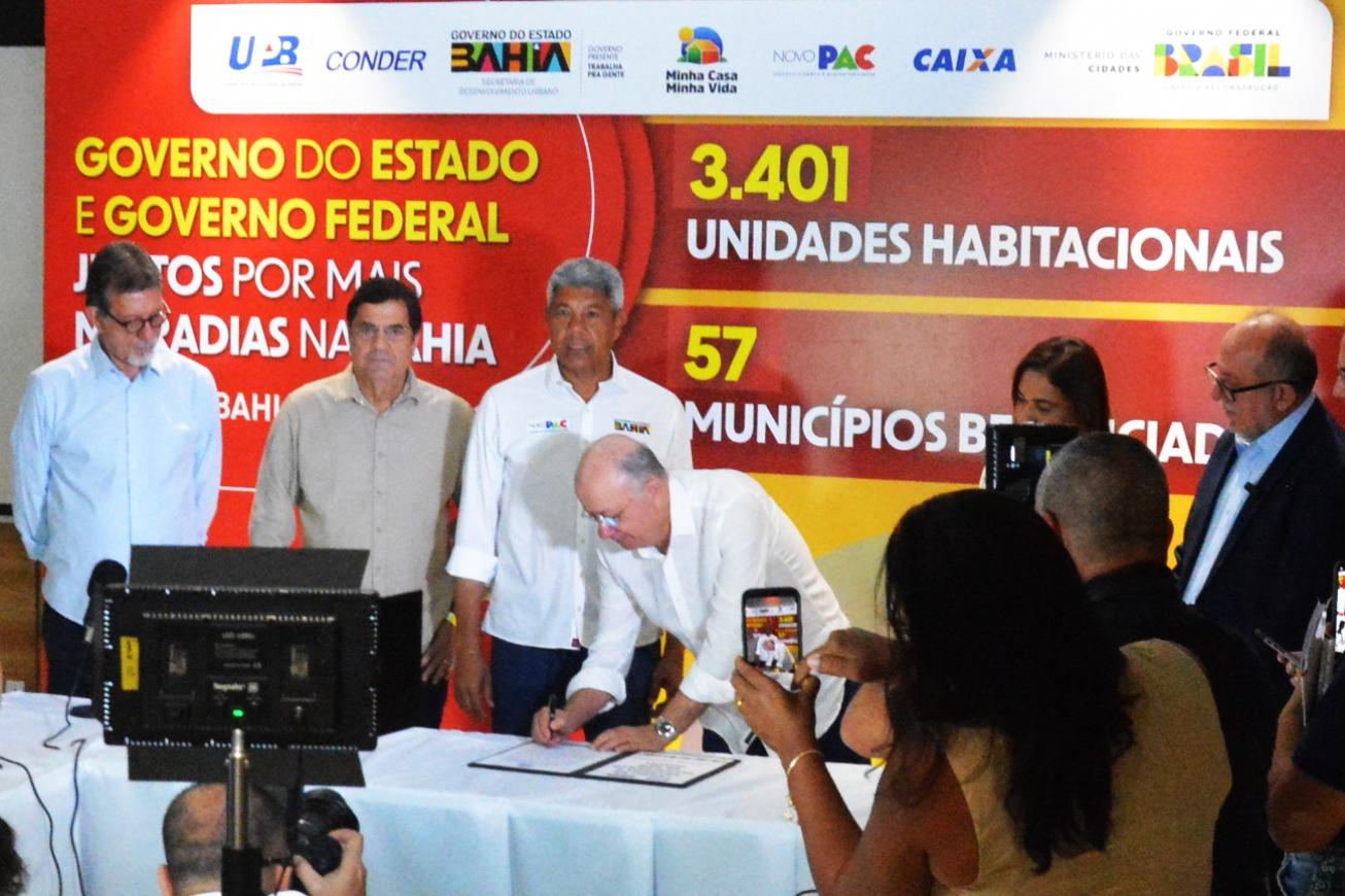 Prefeitura de Feira vai construir moderna policlínica em antiga área do Derba