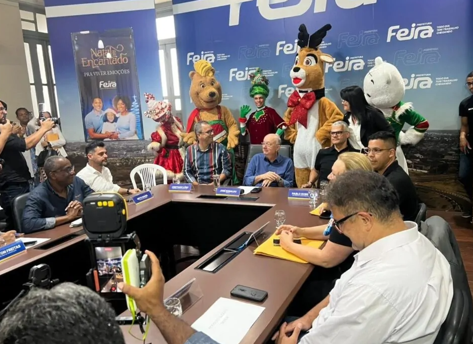 Prefeito José Ronaldo detalha novidades do Natal Encantado 2025 em Feira de Santana