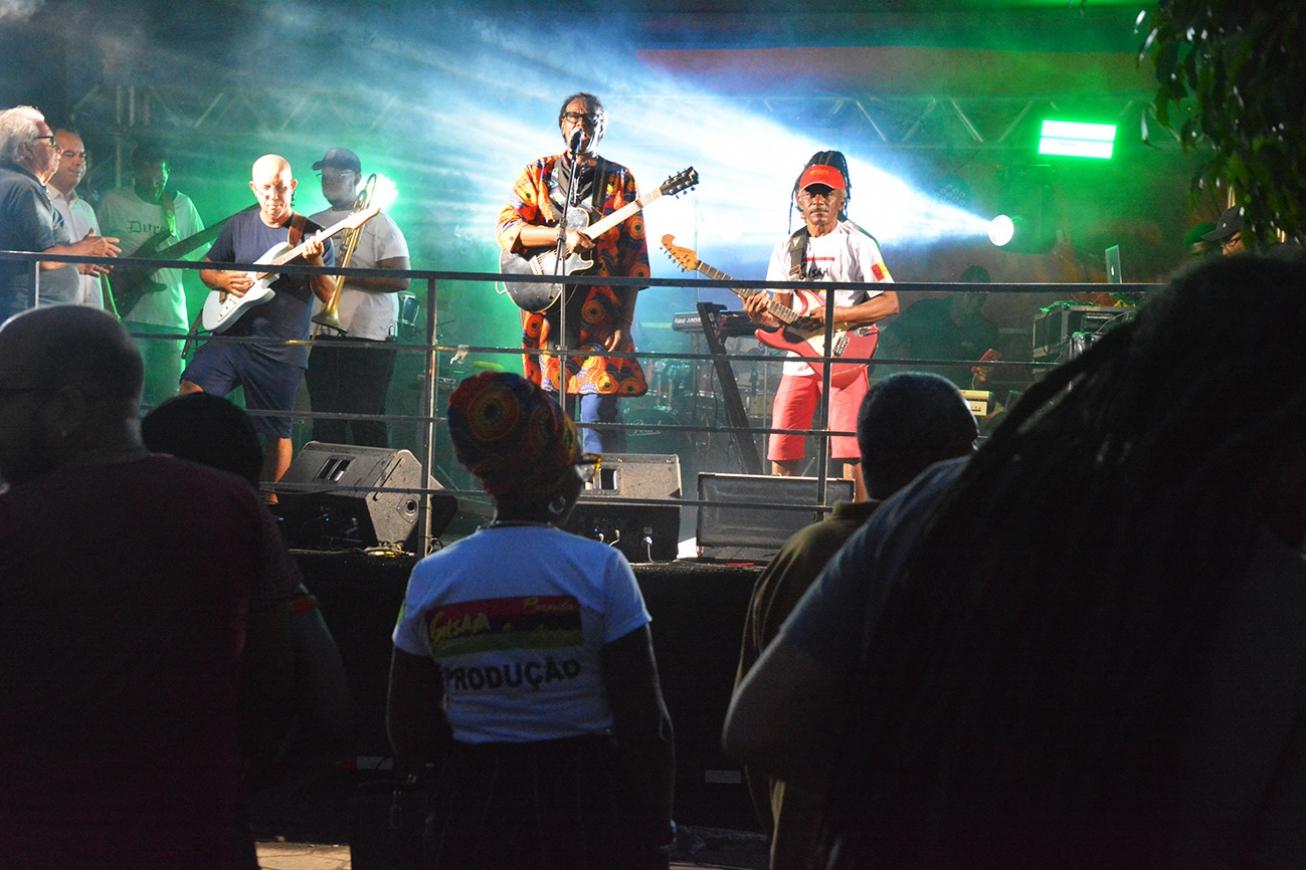 Reggae e outros ritmos animam festa em homenagem ao Dia da Consciência Negra