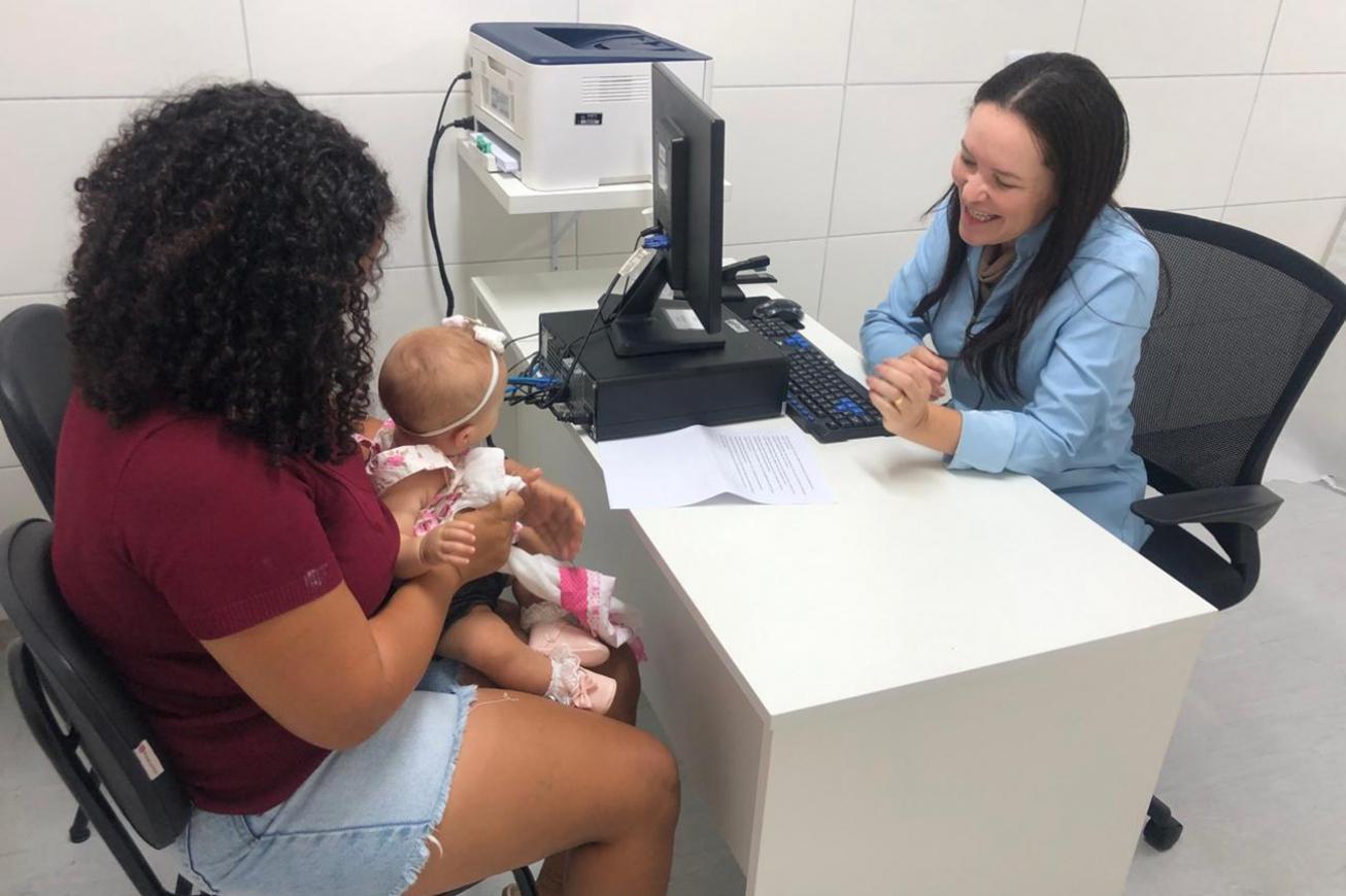 Pediatra do Hospital da Mulher orienta cuidados com crianças típicas e atípicas durante o verão