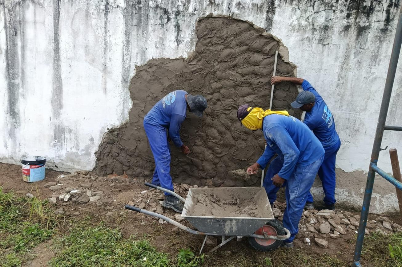 Prefeitura de Feira promove manutenção de 11 espaços esportivos públicos