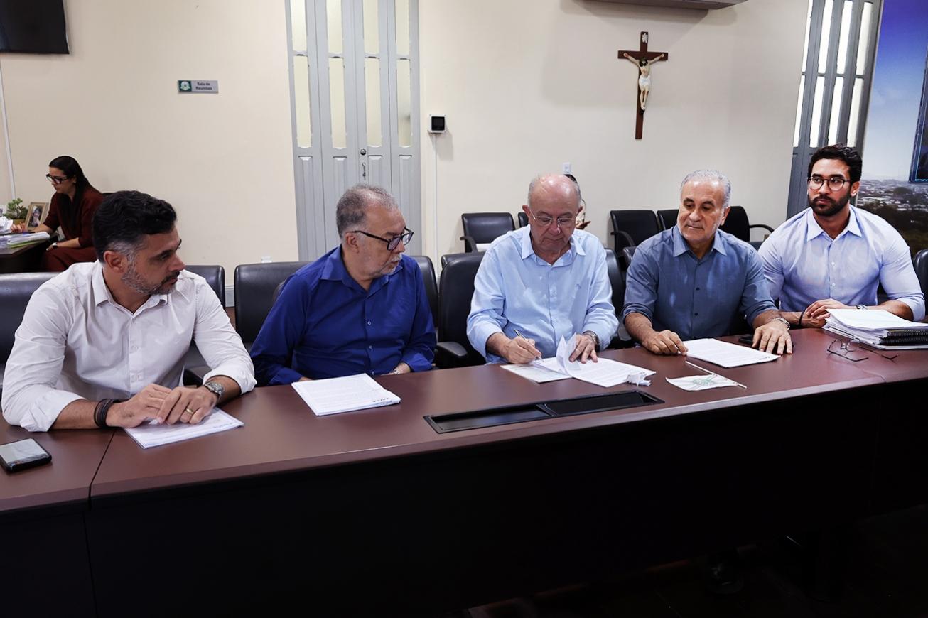 Prefeitura de Feira assina contrato para construção de mais 400 unidades do MCMV no bairro Asa Branca