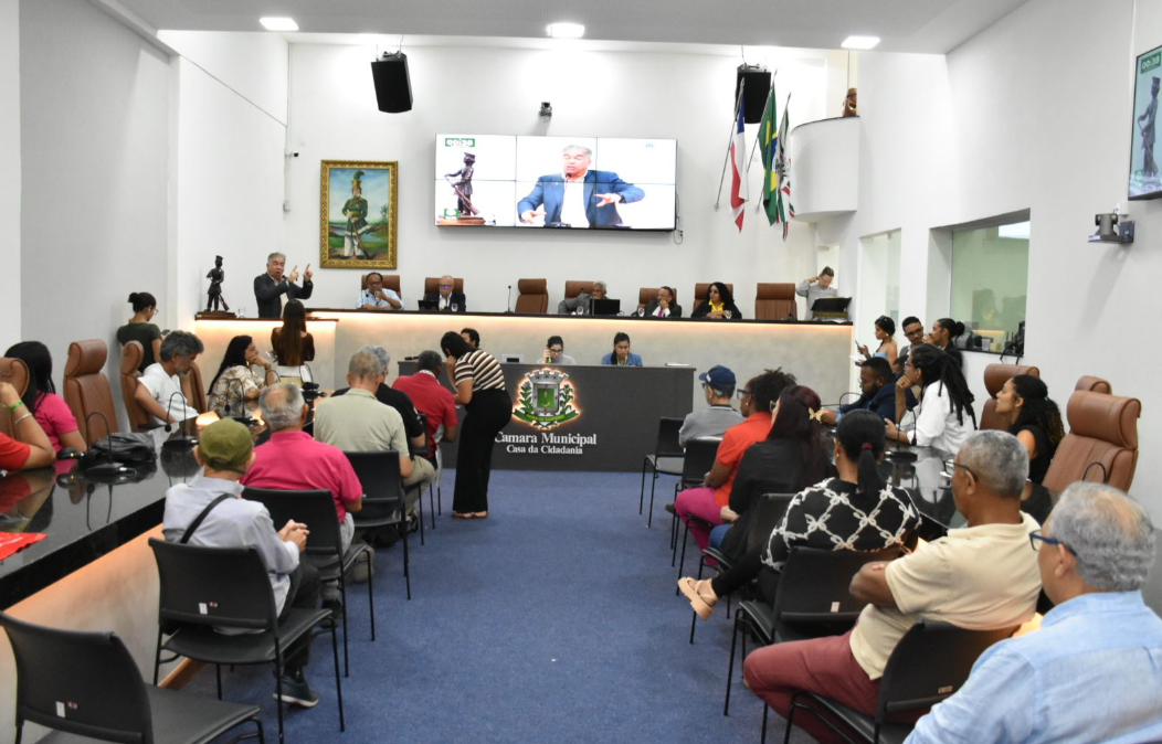 Reforma administrativa pelo fim da escala 6×1 é discutida em audiência pública