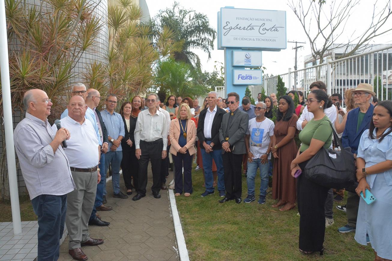 Prefeitura de Feira anuncia projetos para expansão da Fundação Egberto Costa nos seus 21 anos de criação