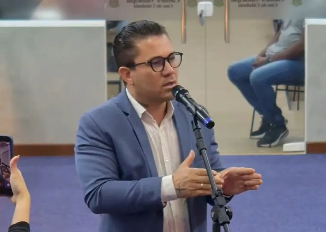 Galeguinho do SPA denuncia suposta cobrança irregular para liberação de habite-se em Feira